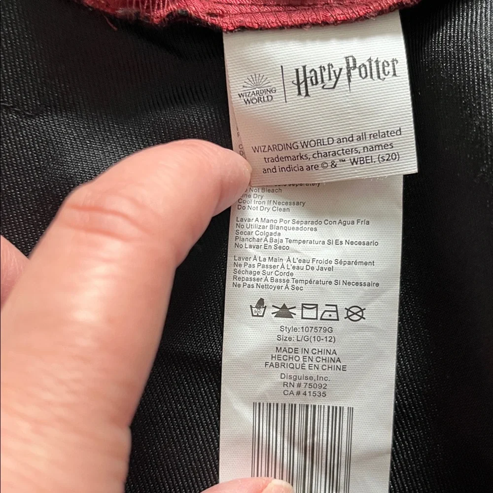 Harry Potter Gryffindor black cloak with hood lined maroon Large kids 10 - 12